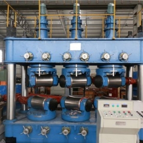 Pipe straightener machine