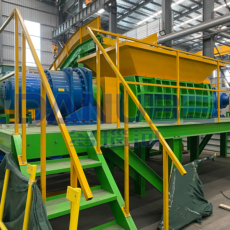 Wooden Tray Shredding Machine Waste Sofa Crushing Equipment Cardboard Shredder - Automatic Grade: Automatic