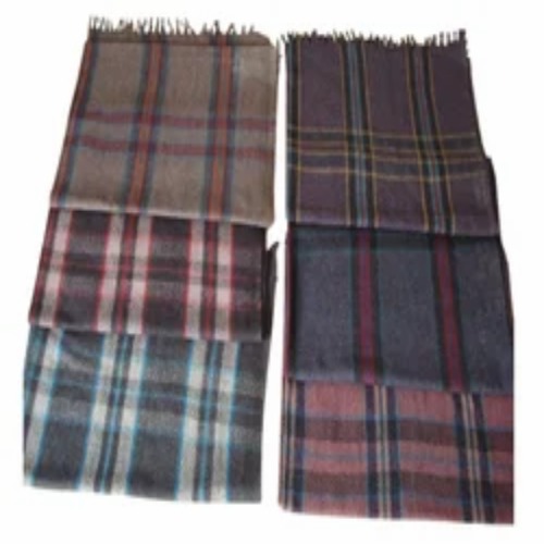 Durable Checked Wool Blanket 2Kg To 2.5Kg - Color: Multicolour