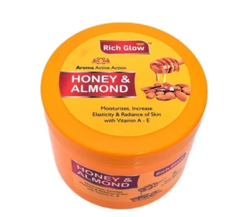 Moisturizing Cream - Attributes: Glitter Effect