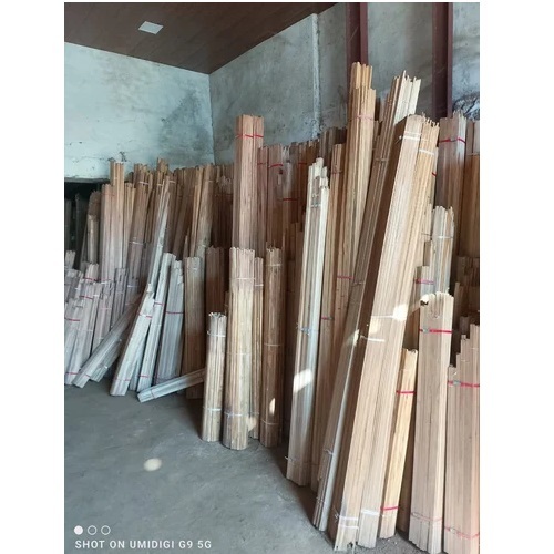 Brown Round Indian Teak Wood