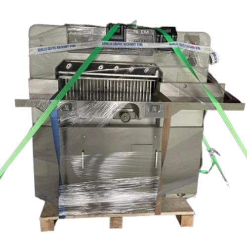 1995 POLAR 76 EM Paper Cutting Machine