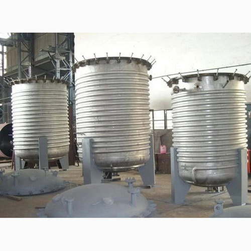 Chemical Reactor - Color: White