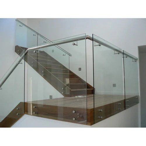 Glass Railing - Shape: Curve