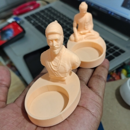 Gift statuea