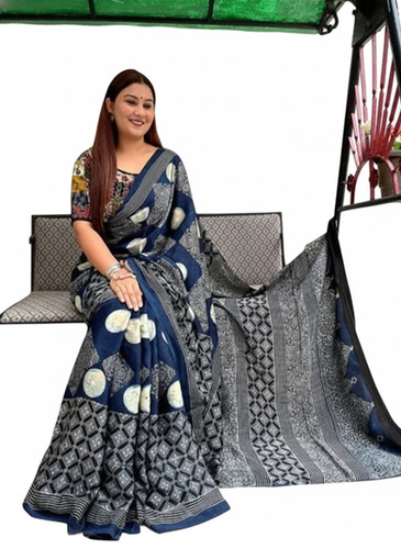 Women Digital Printed Linen Saree