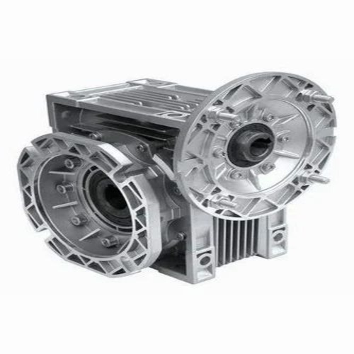 40 Ratio Classic Worm Gearbox - Aluminium, Vertical Orientation, 80W, 1400 rpm | Silver, Custom Size, Industrial Use