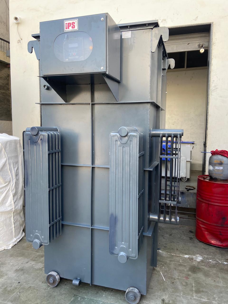 3000Kvaoil Cooled Linear Type Servo Voltage Stabilizer - Phase: 3-Phase