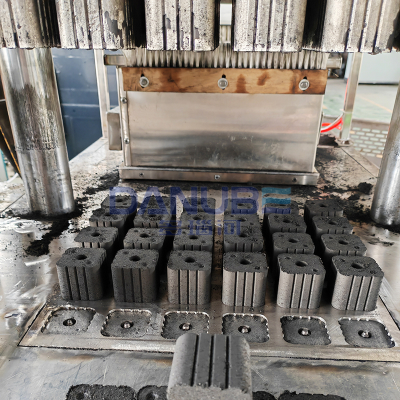 Stainless Steel High Calorific Value Coal Making Machine - Briquette Size: Height Less Than 100mm Shape Can Be Customized