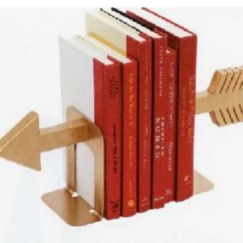 Wall mounteed shelf