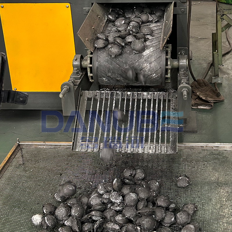 Hydraulic Briquette Machine For Mineral Powder Coal Briquette With Roller Press - Briquette Size: 20-80Mm Customizable