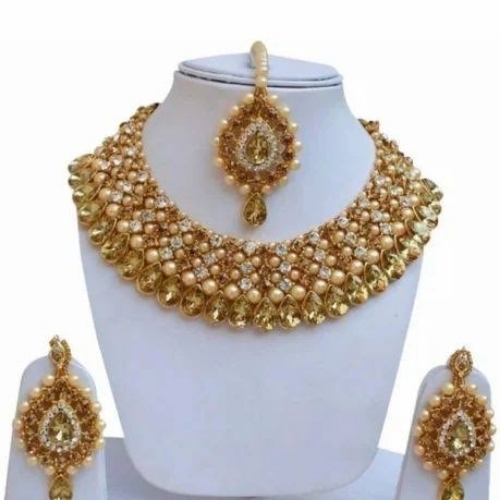 Golden Artificial Patwa Necklace Set