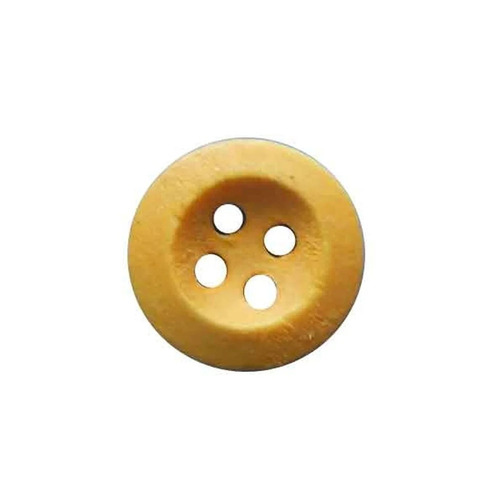 चार छिद्र वाले लकड़ी के बटन