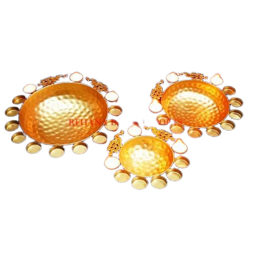 Decorative Golden Metal Urli
