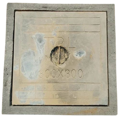 Medium Duty RCC Manhole Cover - Concrete 300x300mm Light Grey, Painted, Lockable