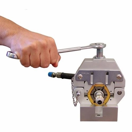 Hose Crimping Machine 
