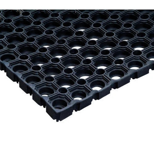 Black Hollow Rubber Mat