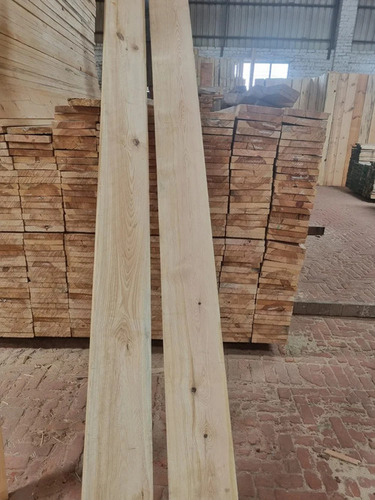 1.5 Inch Pine Wood Planks For Residential And Commercial, 8 Feet