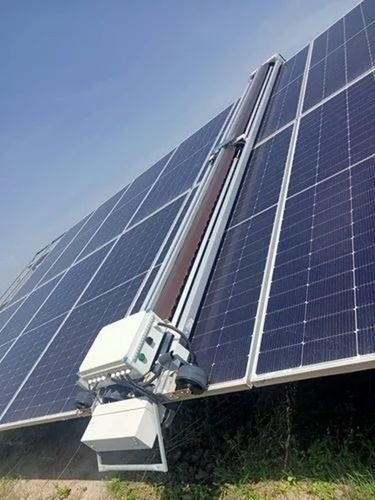 Manual Solar Panel Cleaning Robot - Color: White & Off White