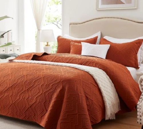 Cotton Quilt For Double Bed - Full Size, Plain Dyed | Lightweight, Easy To Clean, Winter Use