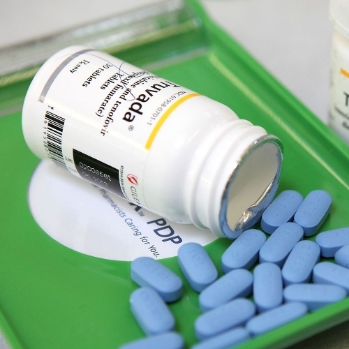 Antiretroviral Drugs - Fixed-Dose Oral Tablets, Dry Storage | Viral Suppression, Immune Protection, Combination Therapy, Resistance Prevention