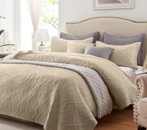 Double Bed Plain Cotton Quilt