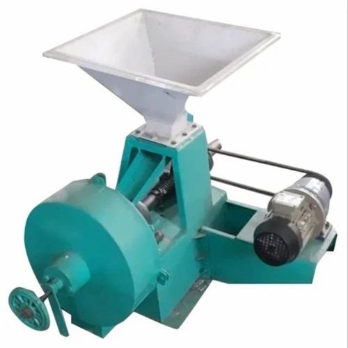 Industrial Atta Chakki Machine - Stainless Steel, Green, 5 HP Motor, Three Phase | Eco Friendly, High Efficiency, 1000 Kg Capacity
