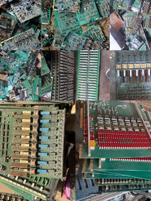 Motherboard Scrap  - Color: Green