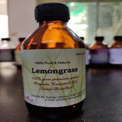 Lemongrass Oil - Liquid, Industrial Use | 99% Purity, Extracted from Leaves