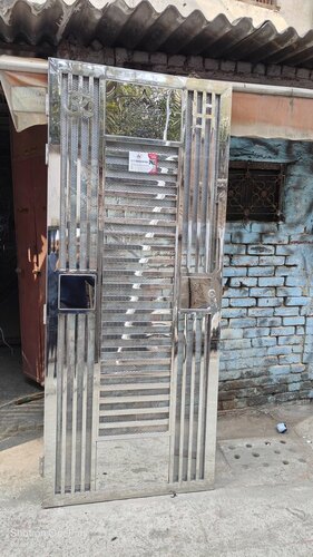 स्टेनलेस स्टील एंट्रेंस जाली डोर