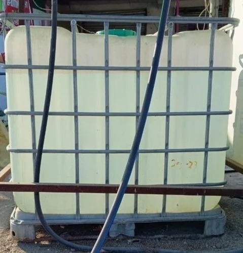 Hdpe Diesel Exhaust Fluid - 1000 L Tank, Square 4x4 Feet | Automotive Use, 99.90% Purity