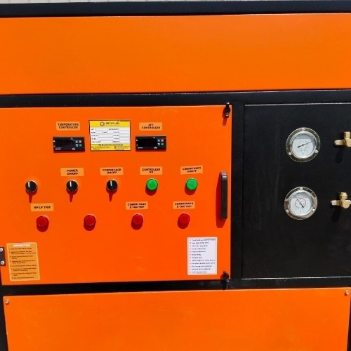 Scroll Chiller For HVAC Process Cooling - Orange, Black, Compact Design | High Cooling Capacity, Energy Efficient, Corrosion Resistant, Precise Temperature Control