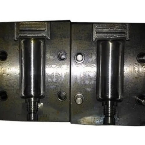 Plastic blow molding dies