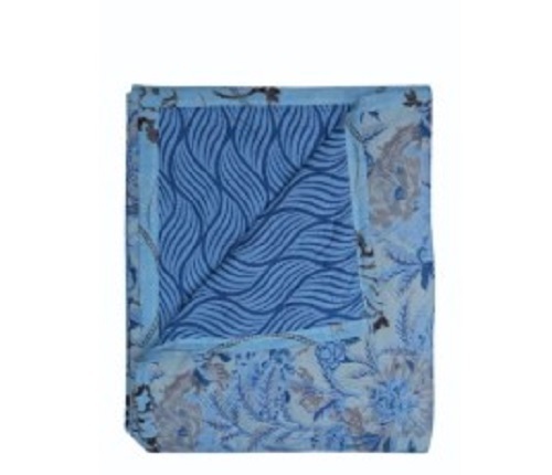 Polyester Tulip Comforter - Full Size Printed Polyester, Lightweight Winter Use