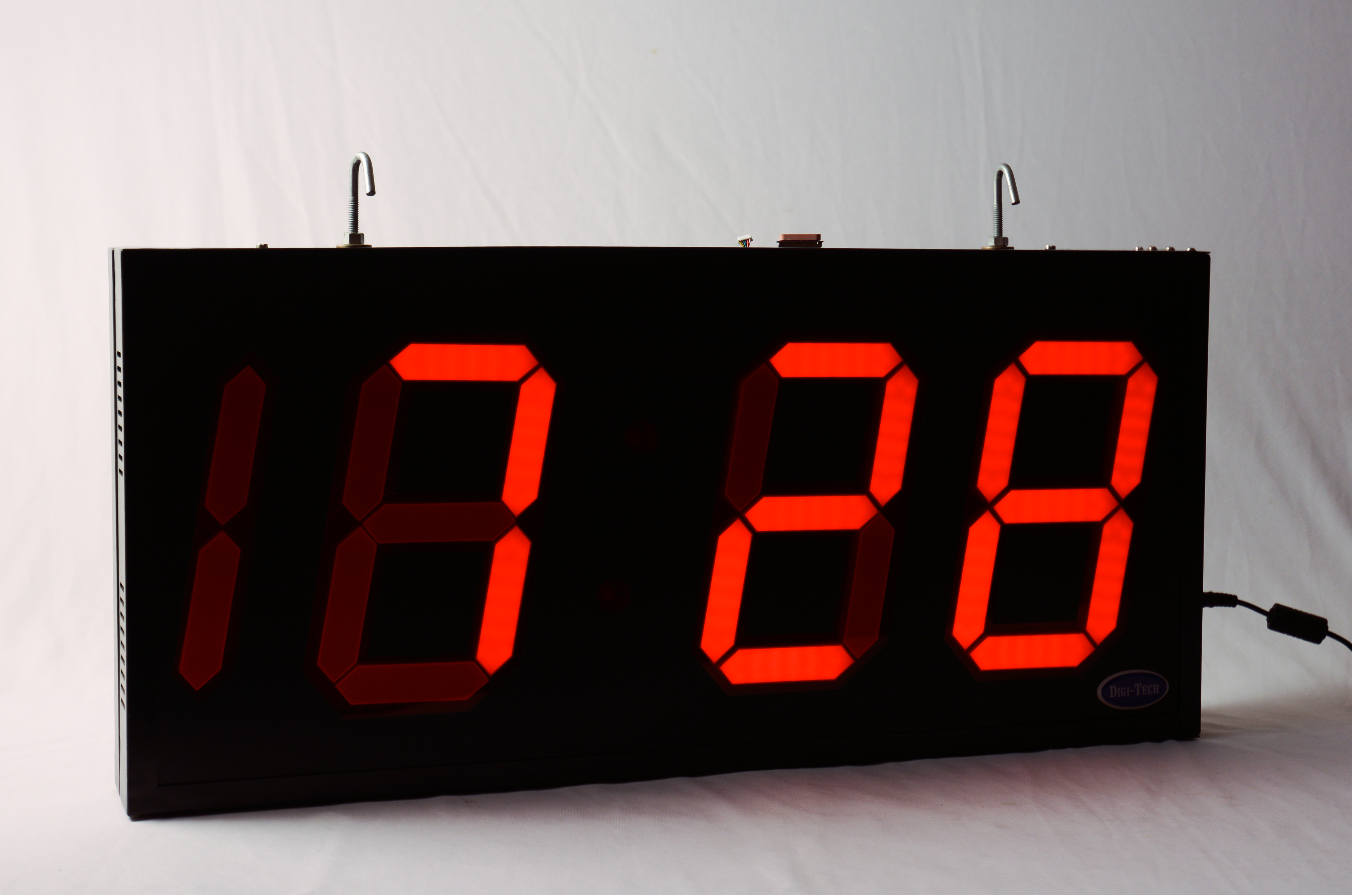 Gps Synchronization Digital Clock - Color: Red
