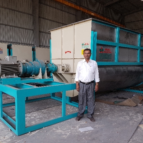 Ribbon blender