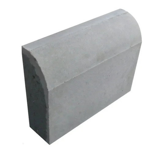 100mm Kerb Stone - Concrete, 100mm Thickness, Gray | Curved Solid Surface Kerbstone, Durable, Outdoor Suitable