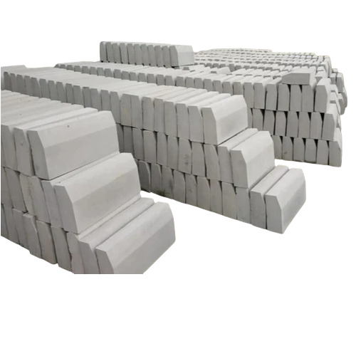 125mm Kerb Stone - Concrete, 125mm Thick, Gray | Curved Solid Surface Kerbstone, Durable, Outdoor Use