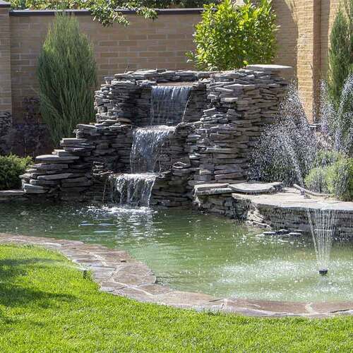 Outdoor Water Fountain - Color: Na