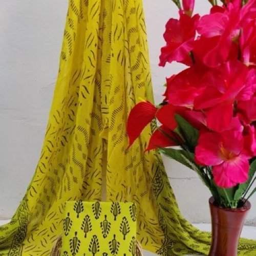 Ladies Cotton Suit With Chiffon Dupatta