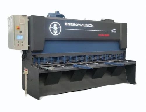Sheet Metal Shearing Machine