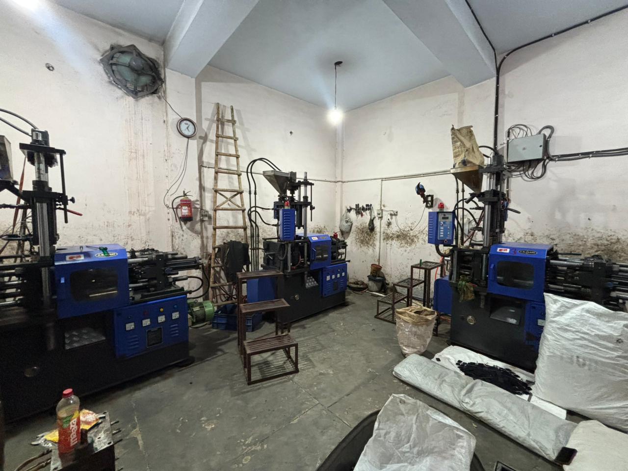 Plastic Injection Molding Service - Color: Black