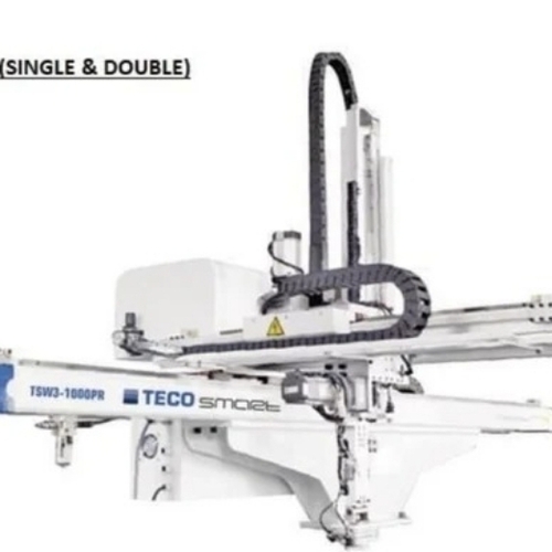 Single Arm Servo Robot - Standard Size, White, 220-440 Volt | Industrial Application, Long Functional Life, 1 Year Warranty