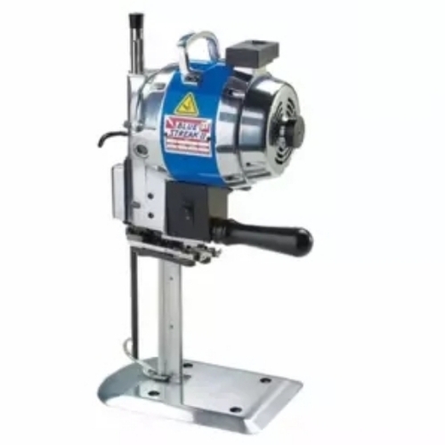 Fabric cutting machine