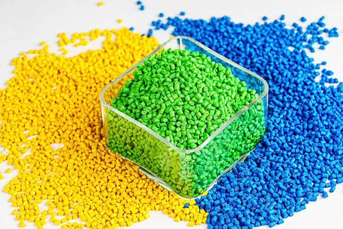 Chemical Resistant Plastic Granule - Color: Na