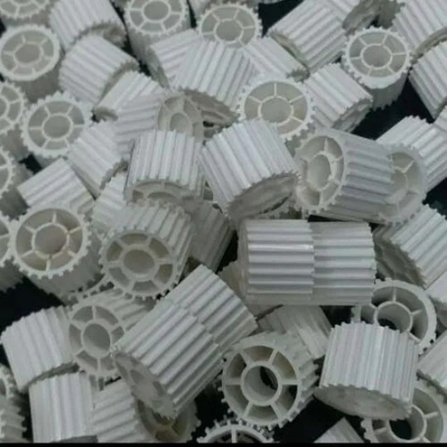 White Mbbr Media - Plastic, Standard Size, White | Lightweight, Easy To Install, Industrial Wastewater Treatment