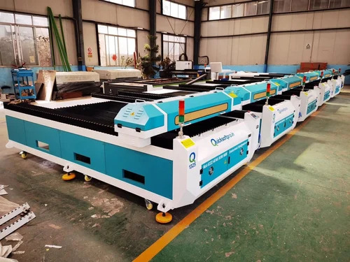 laser cutting machine