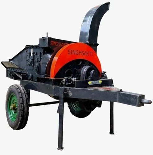 Tractor Operated Chaff Cutter Machine - Black, 10HP, 1000 kg/hr Capacity | Automatic, Agricultural Use