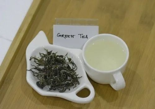 Organic Green Tea Leaves - Loose, 70% Moisture | Green, Grade A, Dried Leaves