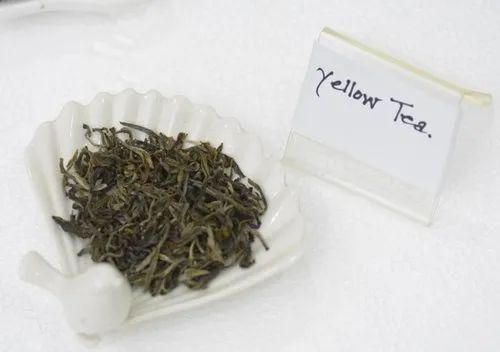 Organic Yellow Leaf Tea - Leaves Loose, 70% Moisture, 12 Months Shelf Life | Green, Grade A, Dried Green Tea, Plain Variety